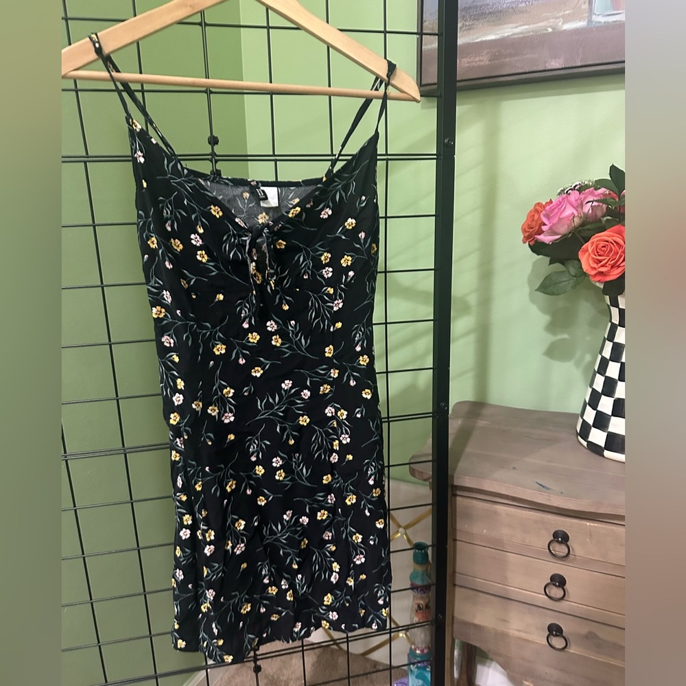 H&M Spaghetti strap dress Size Small